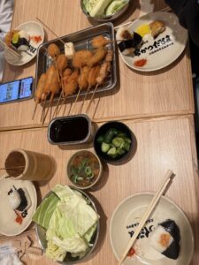 쿠시카츠 다루마 꼬치