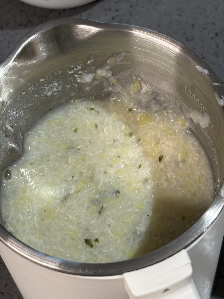 마이쿠커 중기 이유식 닭고기 알배추 청경채죽 결과1