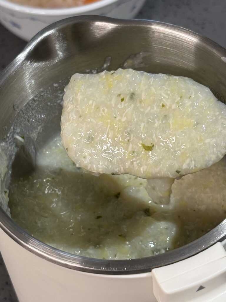 마이쿠커 중기 이유식 닭고기 알배추 청경채죽 결과2